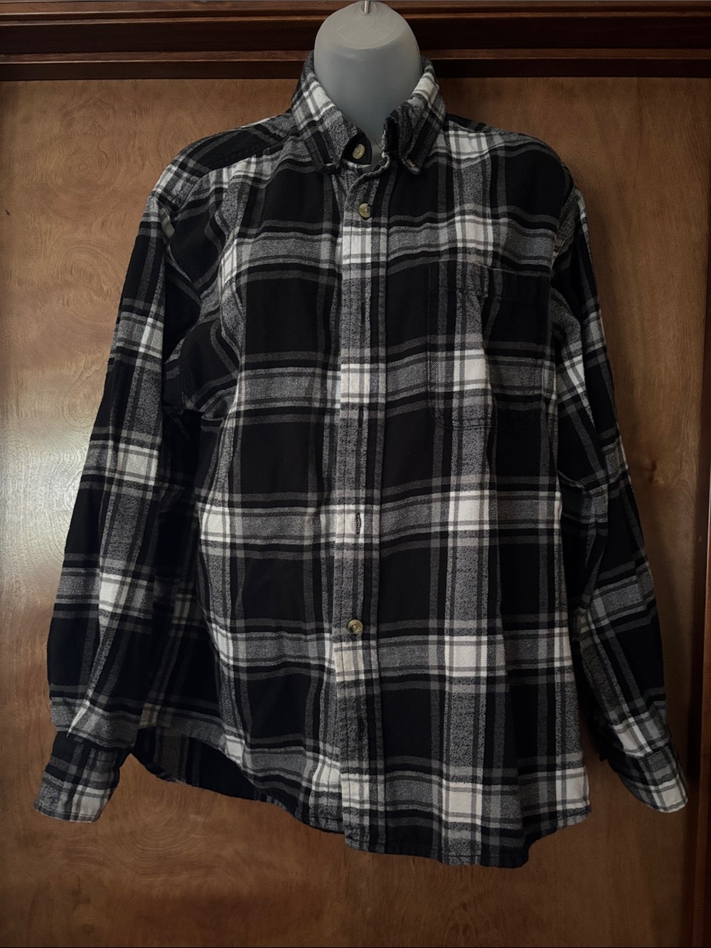 Men's Black & White Flannel Plaid Button-Down Shirt